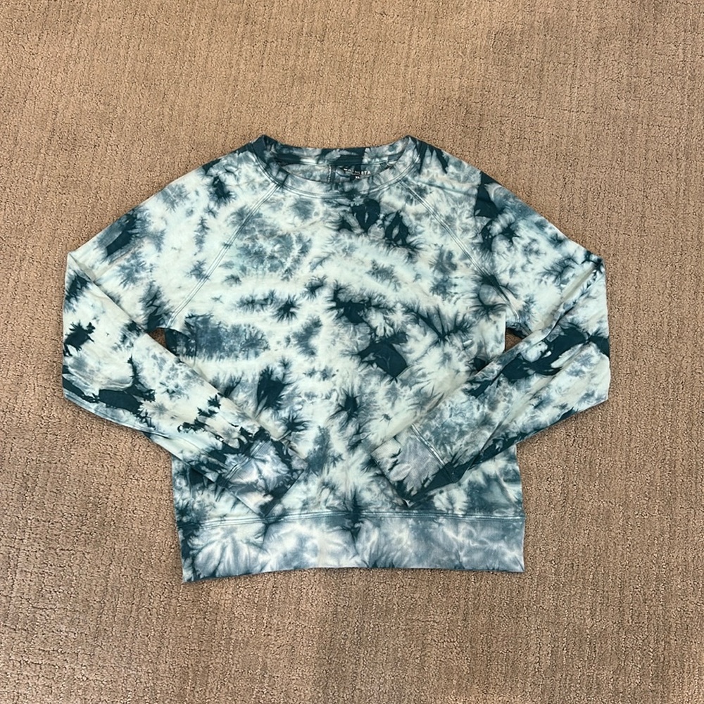 Athleta Sweatshirt Size XS in Blue Tye Die